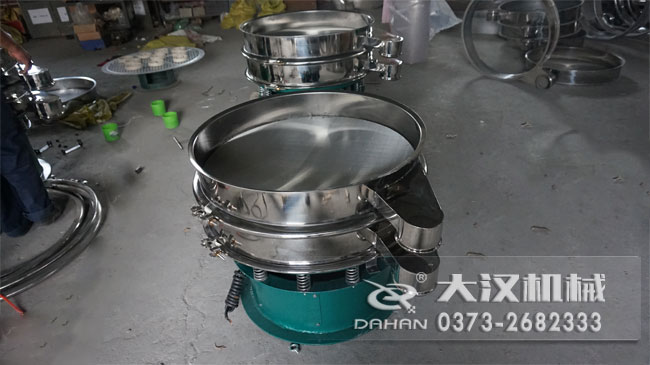 小型單層振動(dòng)篩 小型單層振動(dòng)篩