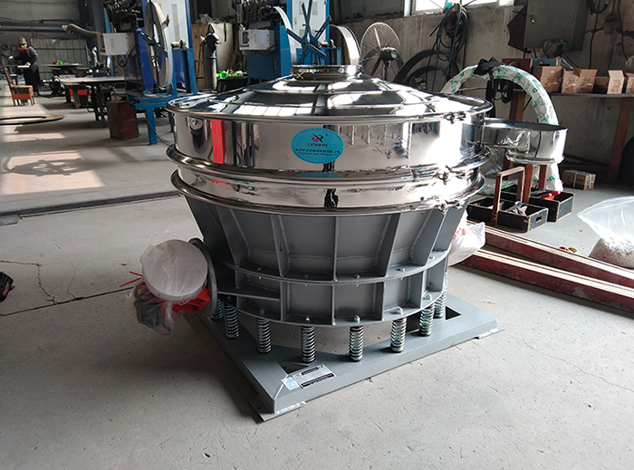 直徑1000mm直排篩與物料接觸的部分為304不銹鋼材質適合篩分一些食品,化工,醫藥等行業的篩分要求。