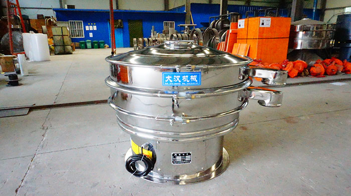 藕粉振動篩適用于很多種不同的行業，對于物料多的篩分適用還是比較廣泛的。